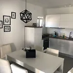 Villa Lorenta Apartments Apartman Primosten