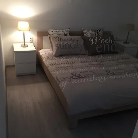 Apartament Lorenta *