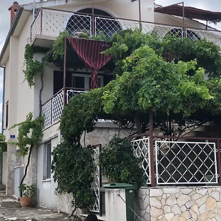 Villa Lorenta Apartments Apartman *