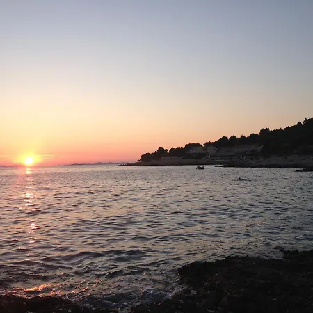 Lorenta Apartamento *