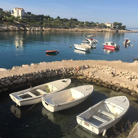 Lorenta Apartamento *