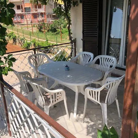 Villa Lorenta Apartments Apartman