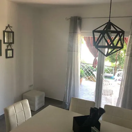 Apartament Lorenta Primošten