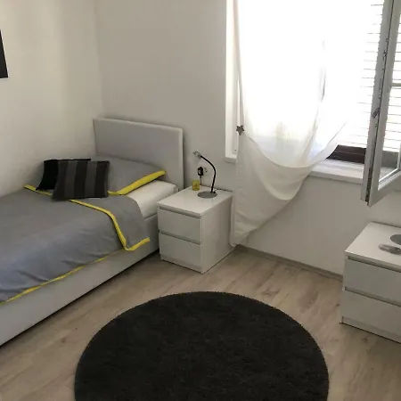 Lorenta * Primošten