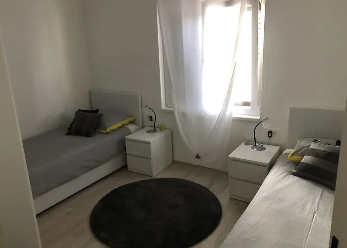 Lorenta アパート プリモシュテン