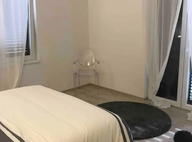 アパート Lorenta