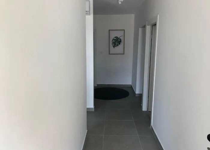 Lorenta פרימוסטן